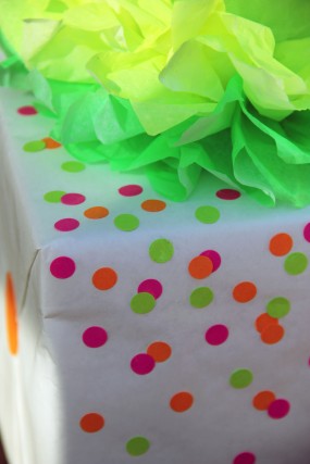 neon-confetti-diy-gift-wrap
