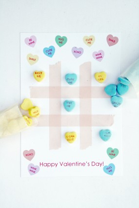 candy-heart-tic-tac-toe