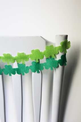 St. Patrick's Day DIY Shamrock Streamer Garland