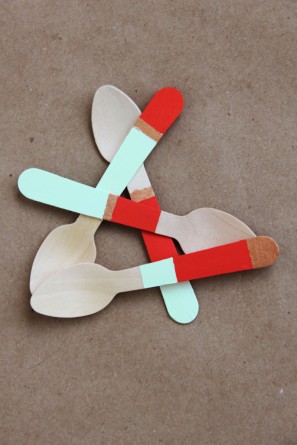 color-blocked-ice-cream-spoons