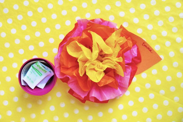 paper-flower-place-cards