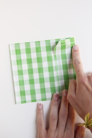 diy-gingham-envelopes