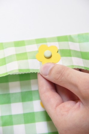 diy-string-closure-envelopes