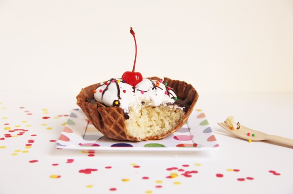 Ice Cream Sundae Cupcakes in Waffle Bowls - Ice Cream Cupcake