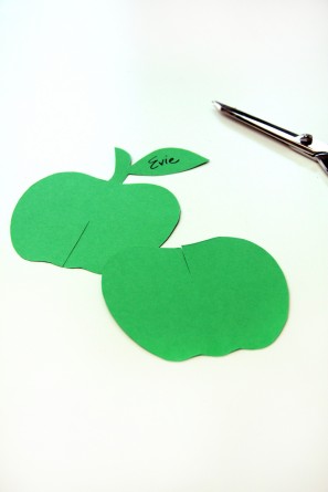 Apple Shaped DIY Place Cards