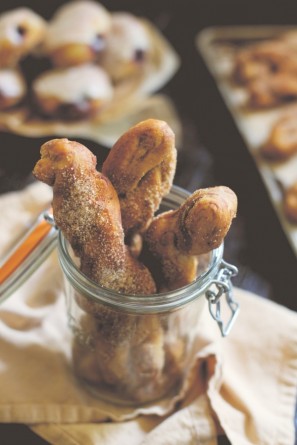 Five Cinnamon Desserts and Pastries to Make