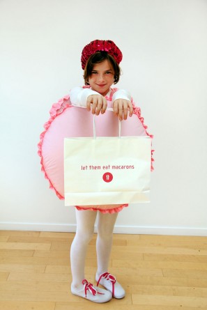 DIY-French-Macaron-Costume-for-Kids