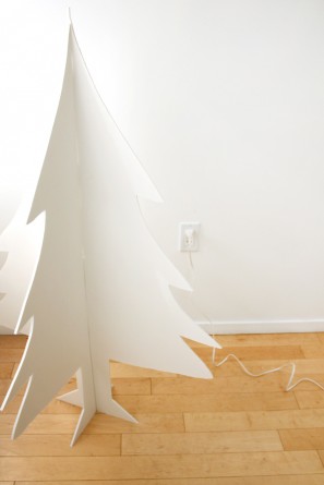 Christmas: Tree Foam Core Cutout - Stand Out