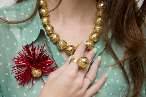 DIY Gold Holiday Baubles
