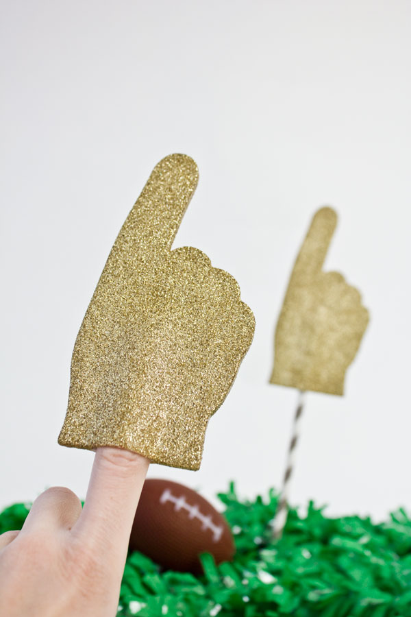 DIY Glitter Foam Fingers