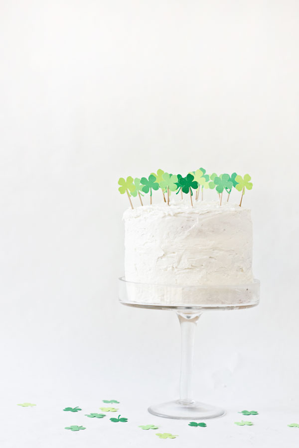 DIY Clover Patch Cake Topper