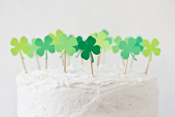 DIY Shamrock Cake Toppers