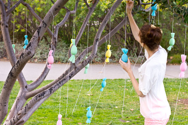 Egg Popper Tree DIY