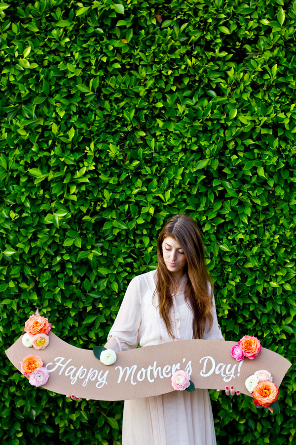 DIY Floral Banner for Mothers Day