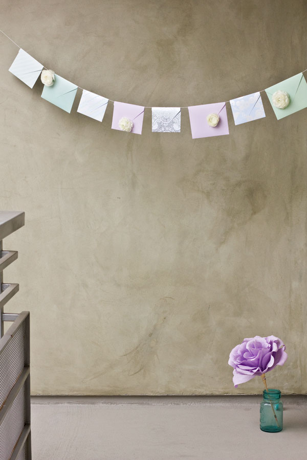 DIY Fresh Flower Envelope Garland