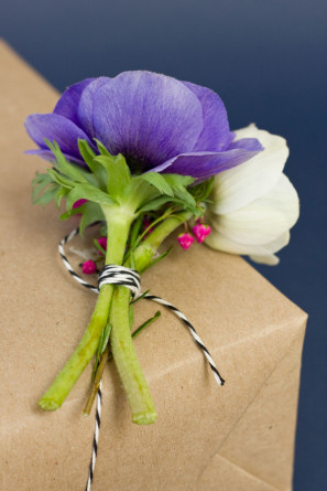 How To Package Gifts with Flowers