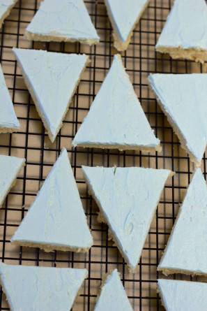 DIY Pennant Flag Cookies Step 2