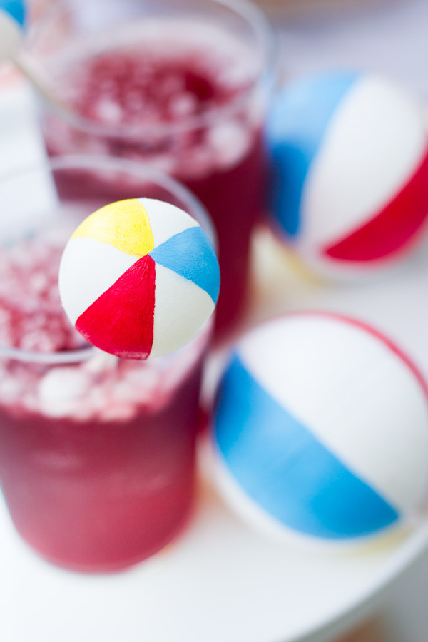 DIY Beach Ball Drink Stirrer