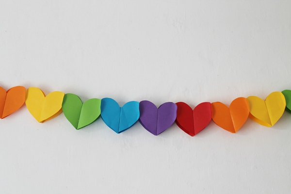 tissue paper heart garland diy