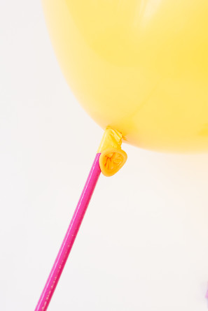 balloons on a stick diy