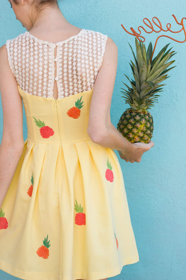 DIY Pineapple Dress + Free Printable Pineapples