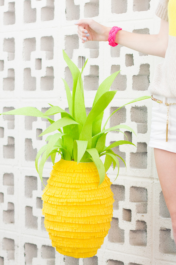 Pineapple Piñata DIY