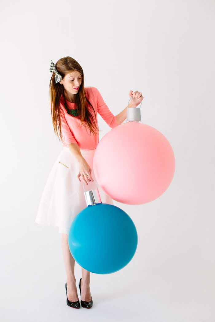 DIY Giant Ornament Balloons1