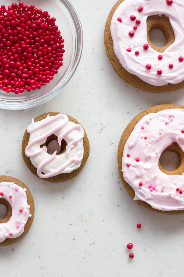 Gingerbread Donut Cookies