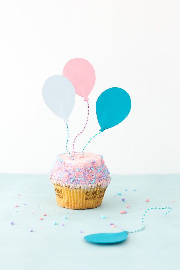 DIY Balloon Cupcake Toppers