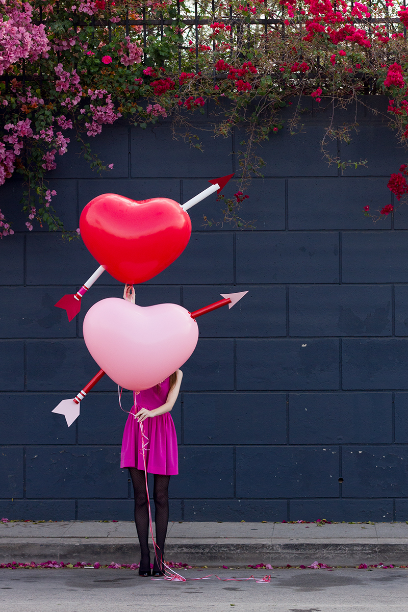 DIY Giant Cupid’s Arrow Balloons