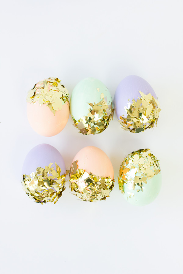 DIY Confetti Dipped Easter Eggs1