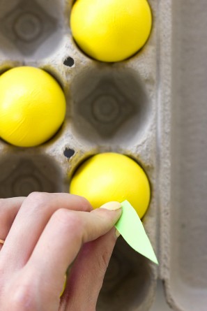 DIY Pineapple Easter Eggs