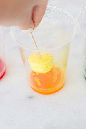 DIY Rainbow Marshmallow Drink Stirrers