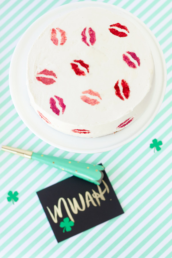 Savvy Lips cake | Emma's Cake Diary