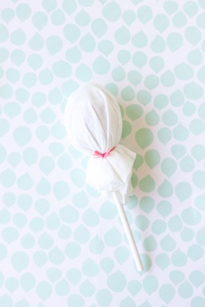 DIY Easter Bunny Lollipops