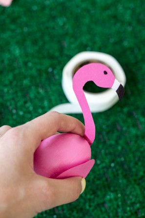 DIY Flamingo Easter Egg