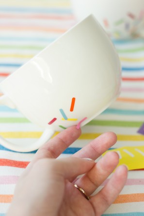 DIY Sprinkle Mugs