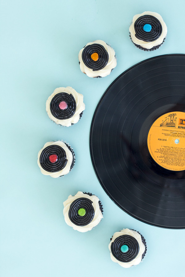 DIY Record Cupcake Toppers