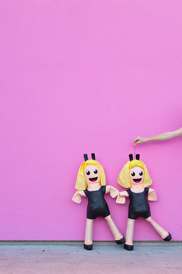 DIY Dancing Girls Emoji Piñata