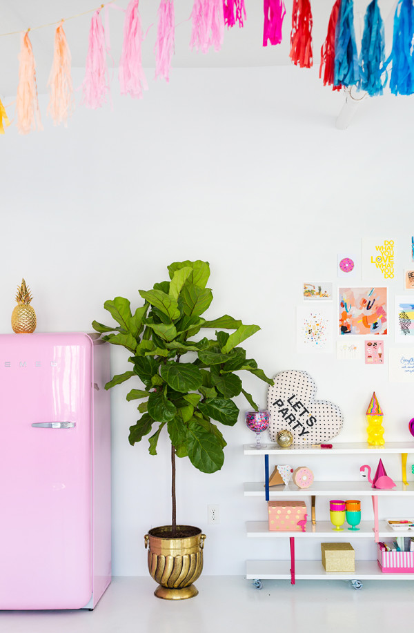 https://studiodiy.com/wp-content/uploads/2014/08/Pink-Smeg-600x917.jpg