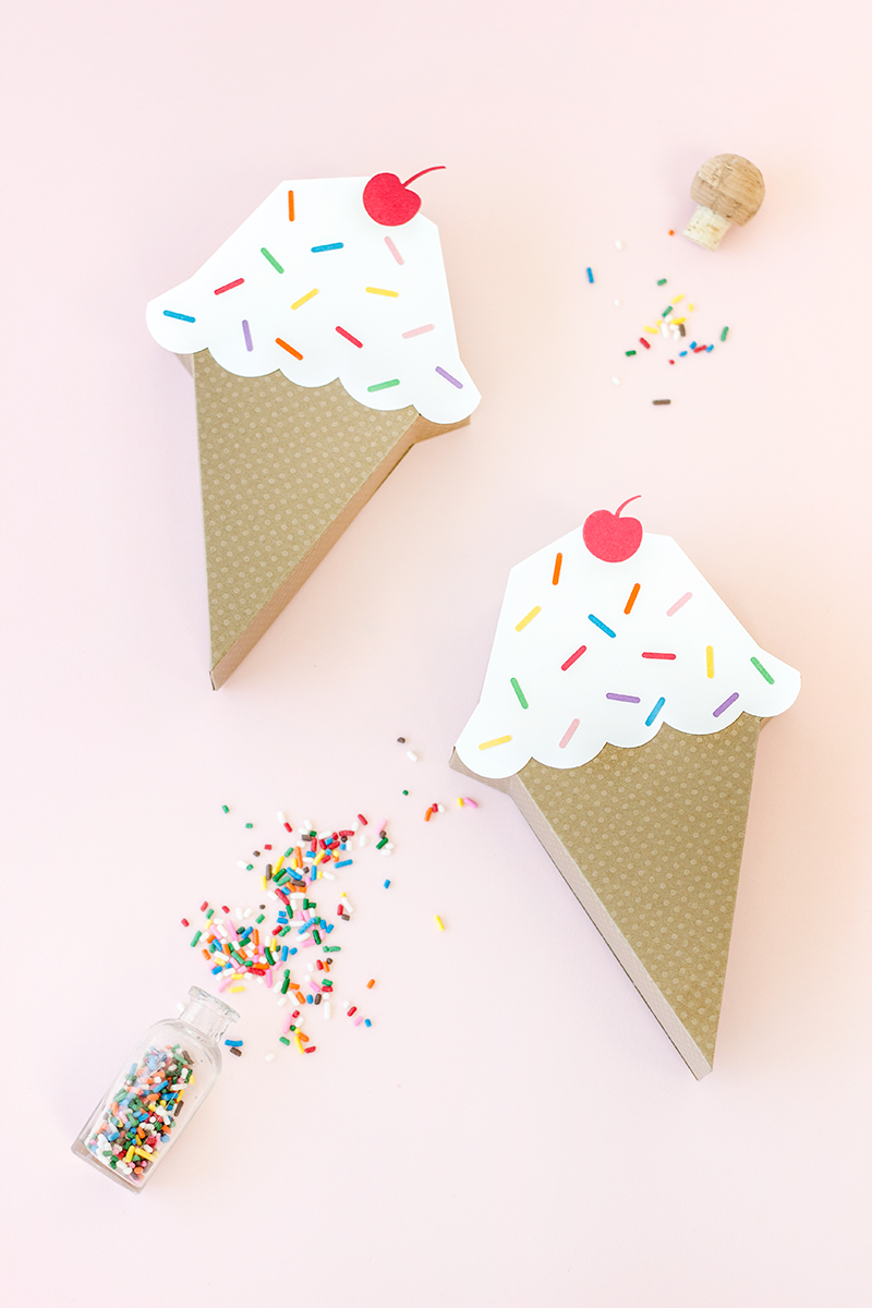 DIY Ice Cream Cone Treat Box