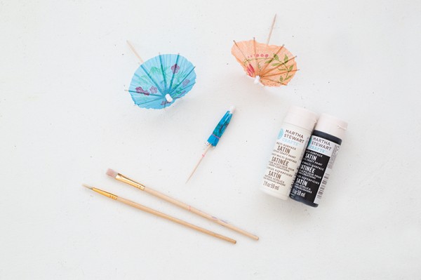 DIY Striped Drink Umbrellas