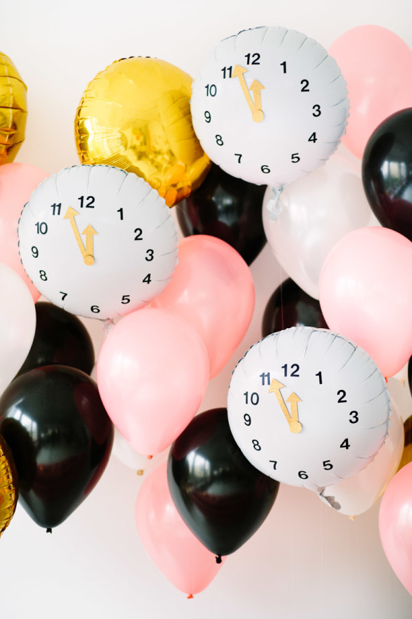 DIY Clock Balloons for New Year's Eve