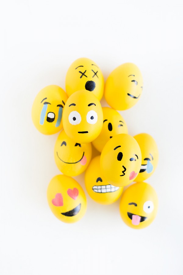 Emoji eggs