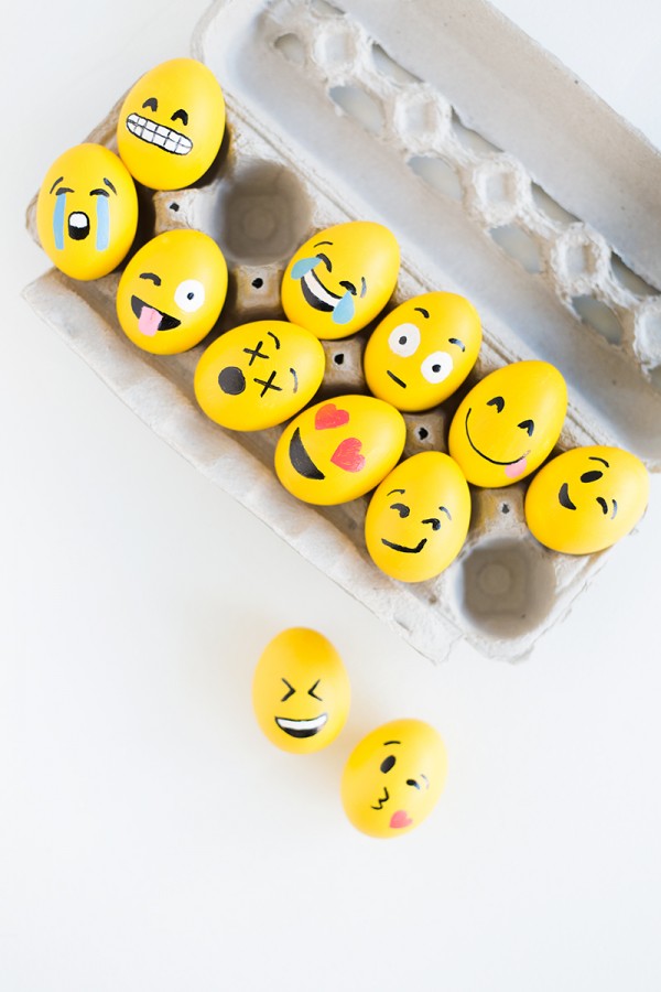 Emoji eggs