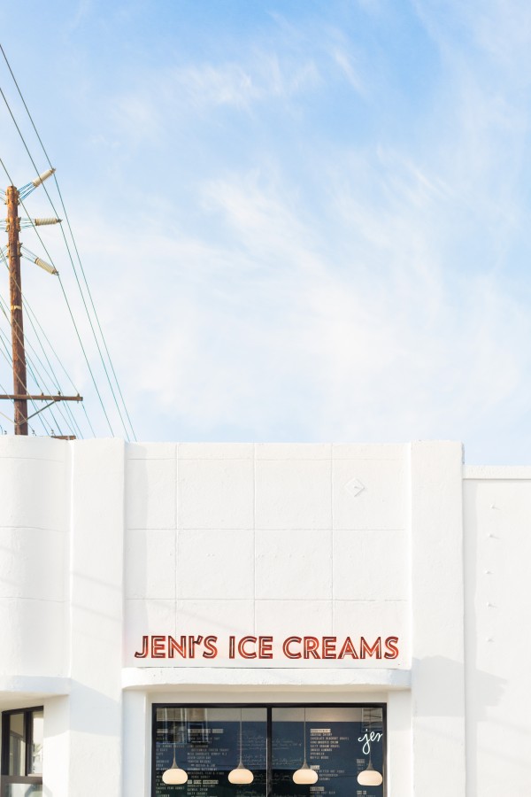 The outside of jeni\'s ice cream 