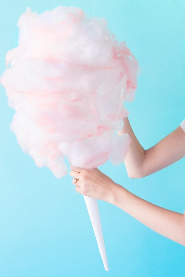 DIY Cotton Candy PIñata