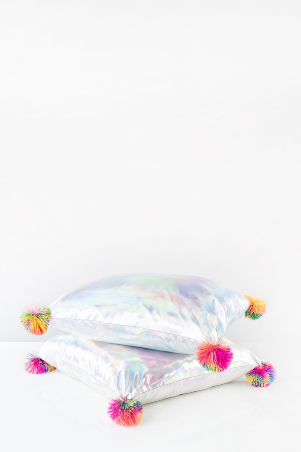 Holographic pillows