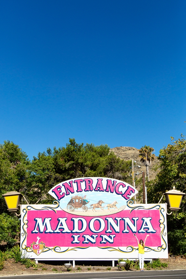 A sign that says \"entrance madonna\"