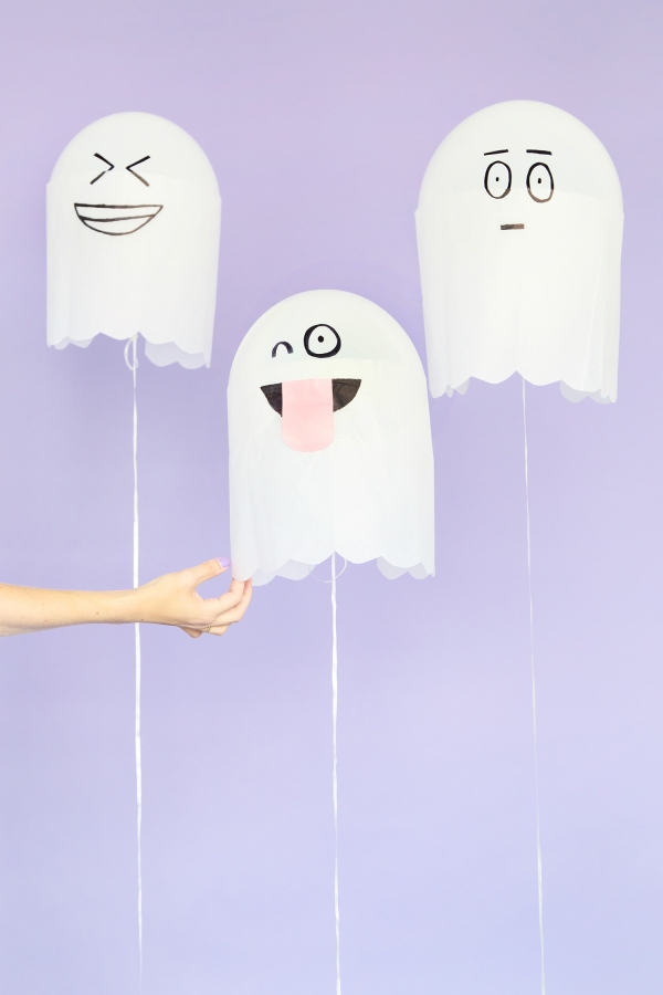 DIY Silly Ghost Balloons | studiodiy.com